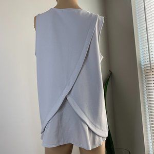 Banana Republic Sleeveless Back surprise Top